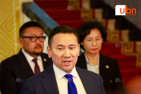 Д.Энхтүвшин: Б.Энхбаяр, Д.Амарбаясгалан гэдэг хоёр хүнтэй холбоотой асуудал яригдаж байхад гэм буруутайн зарчим зөвхөн нэг хүнд үйлчилж байна