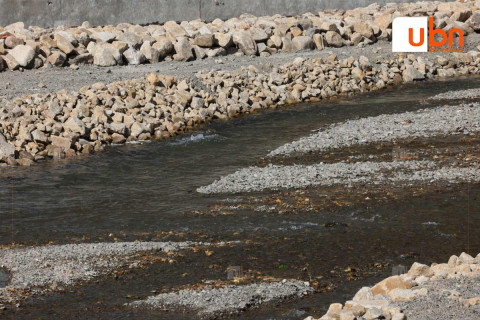 “Сэлбэ голын доор чулуун бэхэлгээ хийснээр лаг хагшаас тогтохгүй“