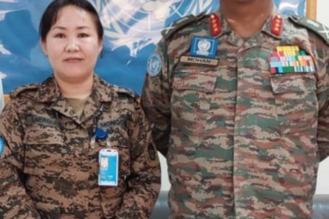 ЭЕРЭГ: Эмэгтэй хурандаа С.Нэргүй Энэтхэгийн цэргийн алба хаагчийн амь насыг аварчээ