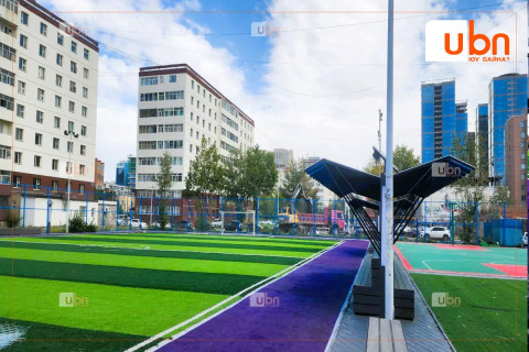 СБД-ийн 6-р сургуулийн хөлбөмбөгийн талбайг иж бүрэн тохижууллаа