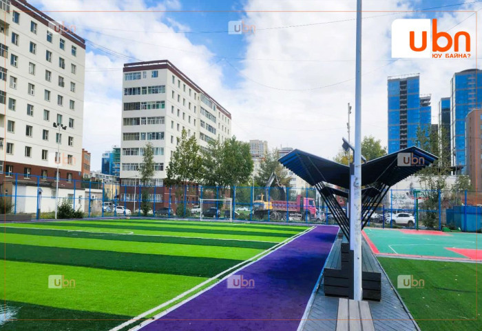 СБД-ийн 6-р сургуулийн хөлбөмбөгийн талбайг иж бүрэн тохижууллаа