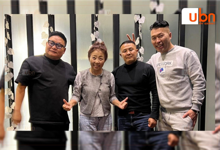 “Татар” хамтлагийнхан “Ардын багш” дууныхаа эзэнтэй уулзжээ