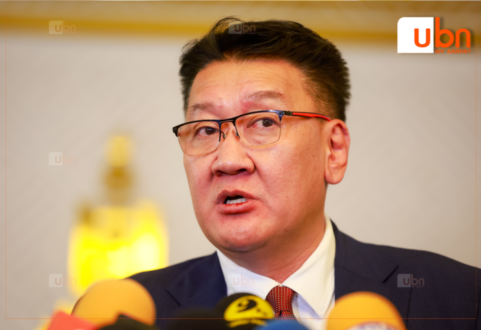 Б.Жавхлан: 10-р сар гарсан байхад төсвийн 2 дахь хэлэлцүүлгээ хийж амжаагүй яваа нь эрсдэл дагуулж байна