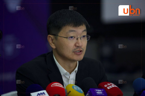 Б.Дөлгөөнийг “Монголын Хөрөнгийн бирж“ ХК-ийн Гүйцэтгэх захирлын үүрэгт ажлаас чөлөөлжээ