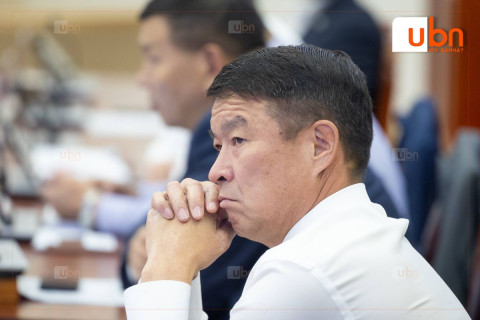 Д.Батлут: Д.Амарбаясгалан нэр холбогдож буй асуудлуудаа шалгуулах ёстой. Ийм хүн улс орныг удирдаж болохгүй шүү дээ