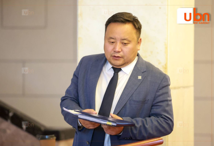 О.Алтангэрэл: Би аль ч бичигт гарын үсэг зураагүй. Гэхдээ өөрсдөө Засгийн газраа унагаах гээд явж байхад өмөөрөхгүй