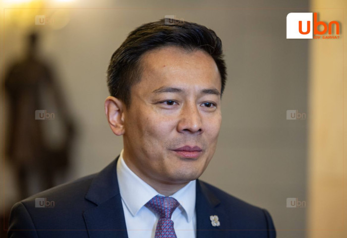 О.Батнайрамдал: С.Баярцогт 16 жилийн өмнөх алдаагаа магтаад явж болохгүй