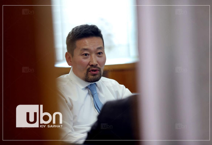 Х.Ганхуяг: Төсвийн хэлэлцүүлэг цагалбарынхаа дагуу л үргэлжилж байгаа. Гэхдээ төсөв хэлэлцэж буй энэ үед үл ойлголцлоо түргэн шийдэхгүй бол төрийн зовлон болох нь