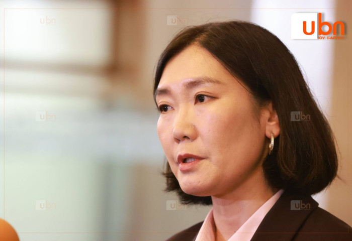 Л.Мөнхбаясгалан: 2.3 их наядыг хурал, семинар, цай кофенд төсөвлөсөн байна. Би Монголын төрийн эс үйлдэхүйг үзэн ядаж байна