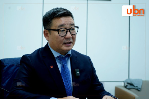 Н.Эрдэнэбаяр: Эмнийхээ нэрийг бичээд хайхад л эмийн сангийн байршил, үнэ зэрэг нь гараад ирнэ. Ингээд арай хямдыг нь сонгоод үйлчлүүлэх боломжтой болсон