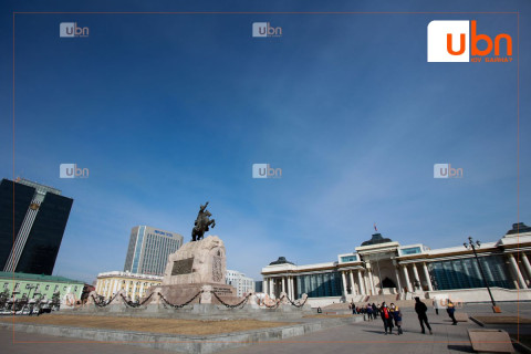 Улаанбаатарт 10 хэм дулаан байна