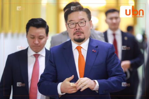 ТББХ 14.00 цагт хуралдаж, Ерөнхий сайдыг огцруулах асуудлыг хэлэлцэнэ