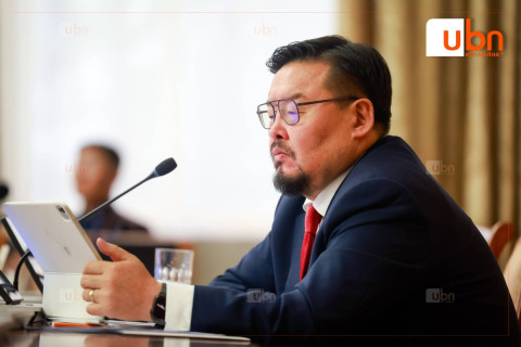 Ерөнхий сайд Г.Занданшатар: Би оффтейк гэрээ байгуулах нь бүү хэл барьж, уншиж ч үзээгүй. Сая л ил тод болохоор нь харлаа