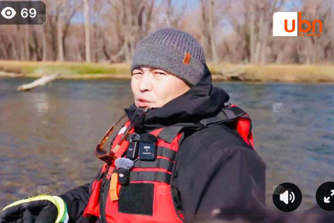 Хотын дарга Х.Нямбаатар болон холбогдох албаныхан Туул голын бохирдлыг хэмжихээр ажиллаж байна