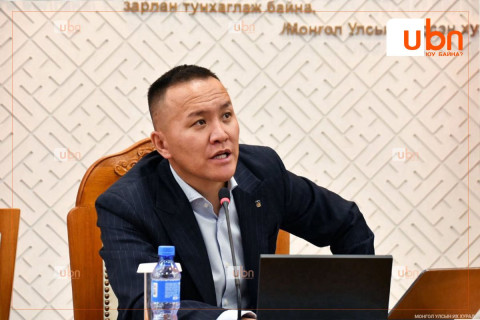 Ү.Амарбат УИХ-ын Тамгын газрын дэд даргын ажлаа хүлээлгэн өгч буйгаа мэдэгдлээ