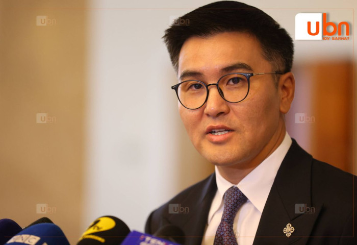 Ч.Лодойсамбуу: Ерөнхий сайдыг огцруулах ТББХ-ны хуралдааныг маргааш 11.00 цагаас үргэлжлүүлж, пүрэв гарагийн чуулганаар хэлэлцэхээр оруулсан байна