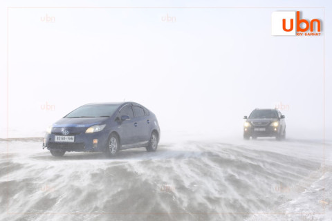 Энэ сарын 14-нд нутгийн зарим газраар нойтон цас, цас орж, явган шуурга шуурч ихэнх нутгаар сэрүүснэ