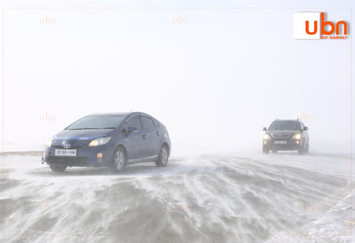 Энэ сарын 14-нд нутгийн зарим газраар нойтон цас, цас орж, явган шуурга шуурч ихэнх нутгаар сэрүүснэ