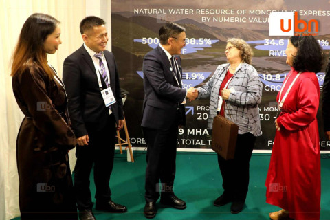 Олон Улсын байгаль хамгаалах холбоо (IUCN)-ны дэлхийн байгаль хамгааллын Конгресс-д сайд Б.Батбаатар оролцож байна