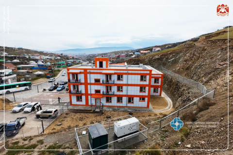 Чингэлтэй дүүрэгт онцгой байдлын хэлтсийн салбар ангийн барилгын ажлыг улсын комисст хүлээлгэн өглөө