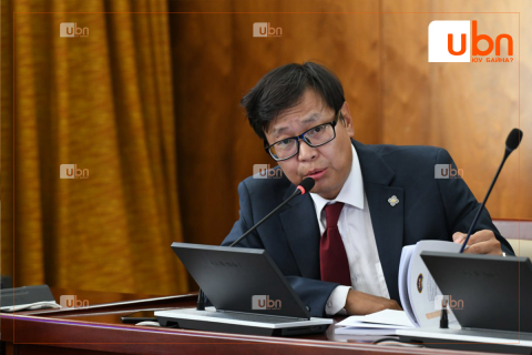 П.Наранбаяр: БШУ-ны ҮЭ ажил хаяна гэдгээр түрий барьж улс төр хийж байна. 10 дугаар сарын 15-наас ажил хаяна гэдэг нь хууль зөрчсөн үйлдэл