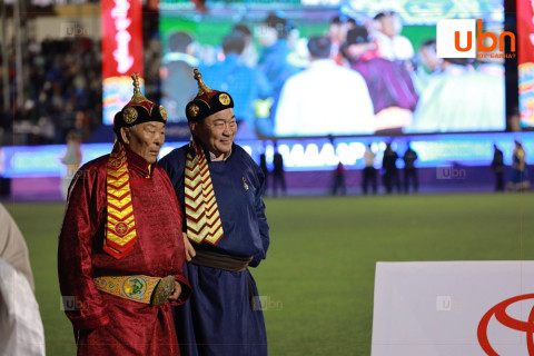 Дархан аварга Б.Бат-Эрдэнийн нэрэмжит Үндэсний бөхийн өсвөр, Залуучуудын улсын аварга шалгаруулах шигшээ барилдаан болно