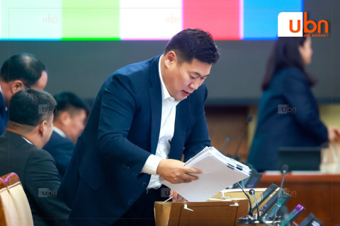 Л.Оюун-Эрдэнийн Ухаахудаг тойрсон асуудлаар Хянан шалгах Түр хороо байгуулах асуудлыг ЭЗБХ өнөөдөр хэлэлцэнэ