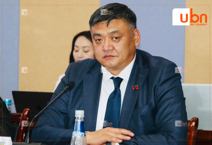 С.Батжаргал: Увс аймаг 2030 он хүртэл ”Мянгат малчин” цол олгохгүй. Цагаан сар болохоор л Мянгат малчны тууз зүүж өгч, баярын бичиг гардуулж ирсэн нь буруу хөшүүрэг байжээ