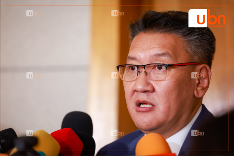 Б.Жавхлан: Сар хүрэхгүй хугацаа үлдсэн учраас төсвөө хугацаанд нь батална гэдэгт ИТГЭЛ АЛДАРЧ байна