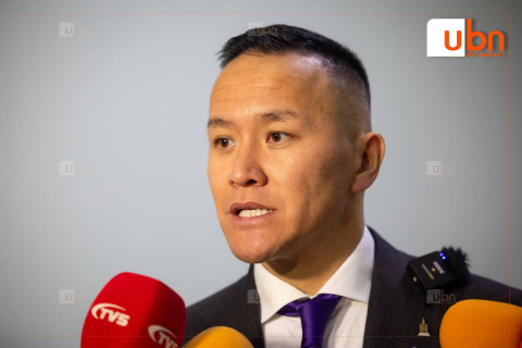 Ү.Амарбат: Миний өмгөөлөх эрхийг сэргээсэн учраас УИХ-ын дарга Д.Амарбаясгалангийн өмгөөлөгчөөр ажиллаж эхэлсэн