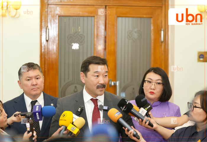 Ж.Бат-Эрдэнэ: Өчигдрийн МАН-ын бүлгийн хуралдаан дүрмийн бус болсон учраас намайг бүлгийн даргаас чөлөөлсөн шийдвэртэй санал нийлэхгүй