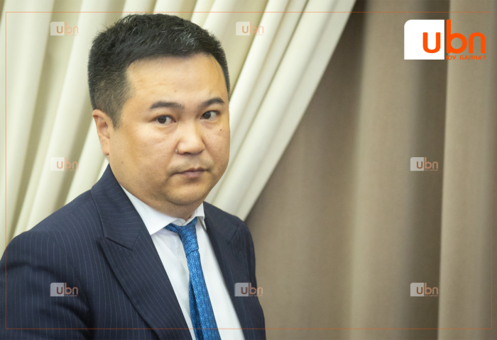 П.Сайнзориг: Ерөнхий сайдыг огцруулах асуудал дээр байнгын хорооны санал дээр санал хураалт явуулах нь Үндсэн хууль зөрчөөгүй