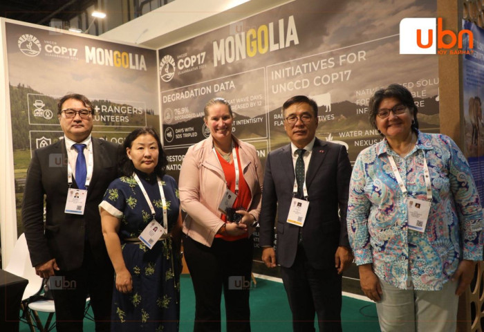 Дэлхийн банкны мэргэжлийн баг Цөлжилтийн эсрэг талуудын 17 дугаар бага хурлын бэлтгэлийг хангах хүрээнд Монголд ажиллахаар болов