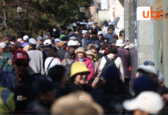Тэтгэврийн доод хэмжээг 1.5 сая төгрөгт хүргэх боломж тун хэцүү гэв