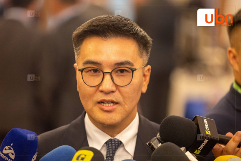 Ч.Лодойсамбуу: Үр ашиггүй 22 төсөл, арга хэмжээний зардлыг танаж 1.2 их наядыг хэмнэх замаар багш, эмч нарын цалинг нэмэх саналаа гаргалаа