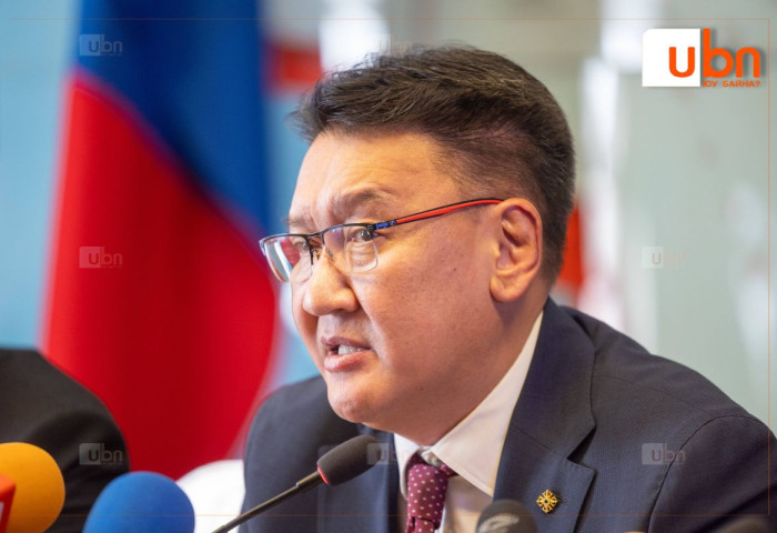 ВИДЕО: Сумын багш нар 2.6-3.9 сая төгрөгийн цалин авч байгаа гэж Сангийн сайд Б.Жавхлан танилцууллаа