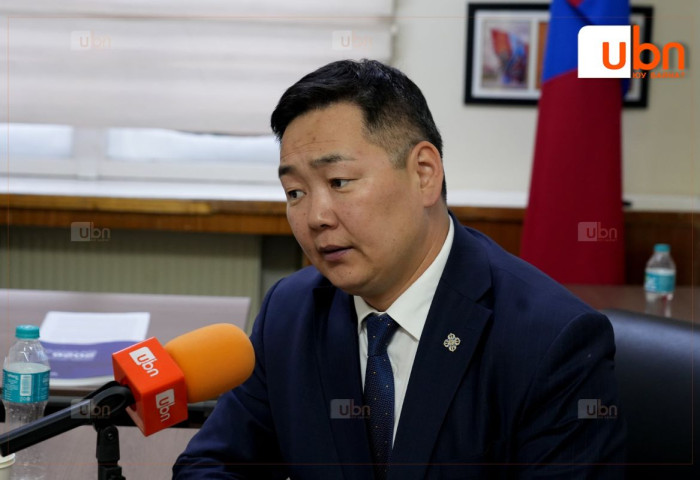 С.Эрдэнэбат: Хоёр талд мэдэгдэл хийгээд л байвал ажил хаялтад оролцох багшийн тоо улам л нэмэгдэнэ. Энэ долоо хоногт хэлэлцээрийн ширээний ард суух хэрэгтэй