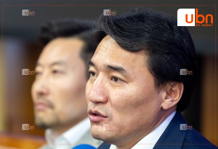 “Өдрийн цагаар том оврын чиргүүлтэй машинууд явж, ШТС-уудыг цэнэглэж байгаа учраас түгжрэлтэй замд аль болох хол явахыг хичээгээрэй“