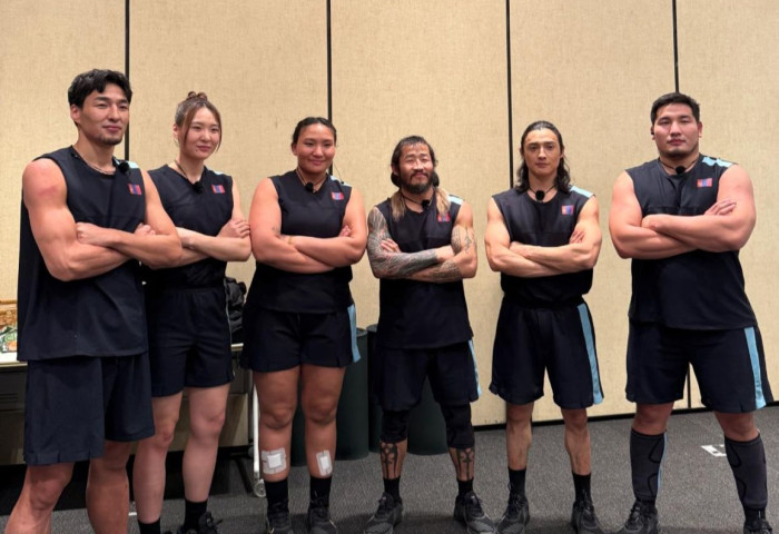 Г.Хандсүрэн: Манай улсыг байдаг гэж мэдэхгүй нөхдүүд бий шүү дээ. Эх орноо таниулан тэнд зогссон нь бахархал дүүрэн явдал байв