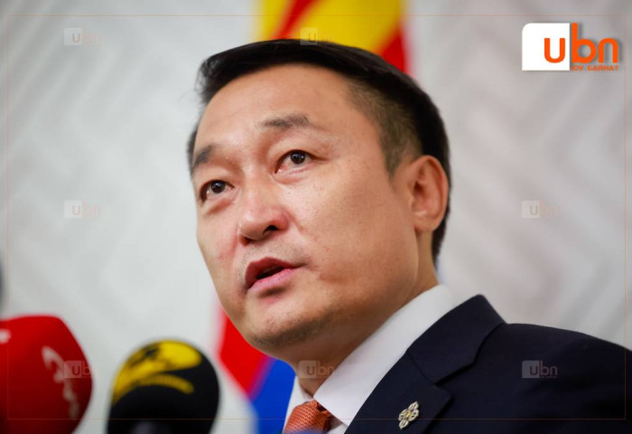 “Д.Амарбаясгалан МАН-ын гишүүн хэвээрээ. Энэ асуудлыг өнөөдрийн МАН-ын УЗ-ийн хурлаар хөндөж яриагүй“