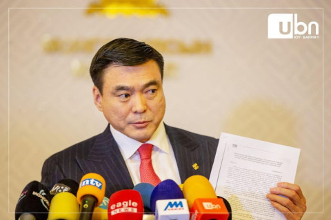 ​ Шадар сайд С.Амарсайхан “Ерөнхий сайд Г.Занданшатарын ЗГ-т ажиллах боломжгүй” тул ажлаа өгч байна хэмээн мэдэгдлээ  ​