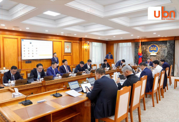 Засгийн газрын ээлжит хуралдаан болж байна