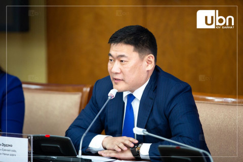 Л.Оюун-Эрдэнийн Ухаа худаг тойрсон асуудлаар Хянан шалгах Түр хороо байгуулах асуудлыг ЭЗБХ өнөөдөр хэлэлцэнэ