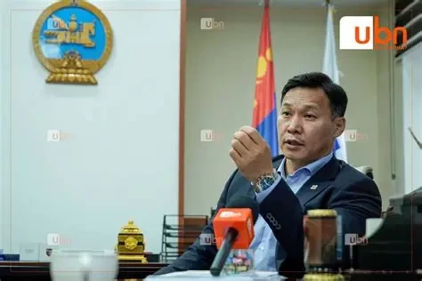 “Эрүүл мэндийн салбарынхны 90 гаруй хувь нь цалингийн зээлтэй, амьдрал нь сайнгүй байгаа нь үнэн“