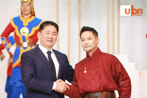 Жүжигчин С.Ариунбямба МУГЖ цол хүртлээ