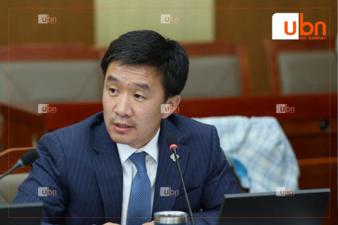 Д.Цогтбаатар: Хугацаа тулсан учраас төсвийн хэлэлцүүлэг маш хэцүү даалгавартай явж байна