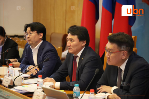 Оюутолгойн зээлийн хүүг бууруулах хэлэлцээ өнөөдрөөс эхэллээ