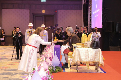 Монгол багш “Эрхэмсэг гүнж Маха Чакригийн нэрэмжит шагнал”-ын эзэн боллоо