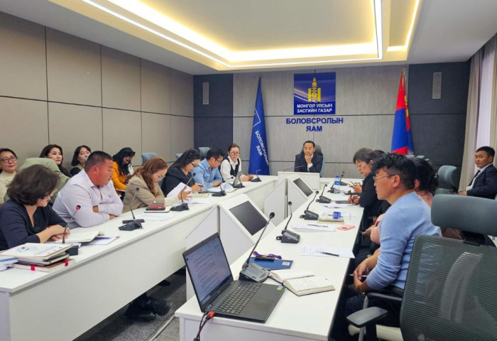 “Зайн болон цахим сургалт зохион байгуулах, эзэмшсэн боловсролыг үнэлэх, дүйцүүлэх журам”-ын төслийн хэлэлцүүлгийг зохион байгууллаа