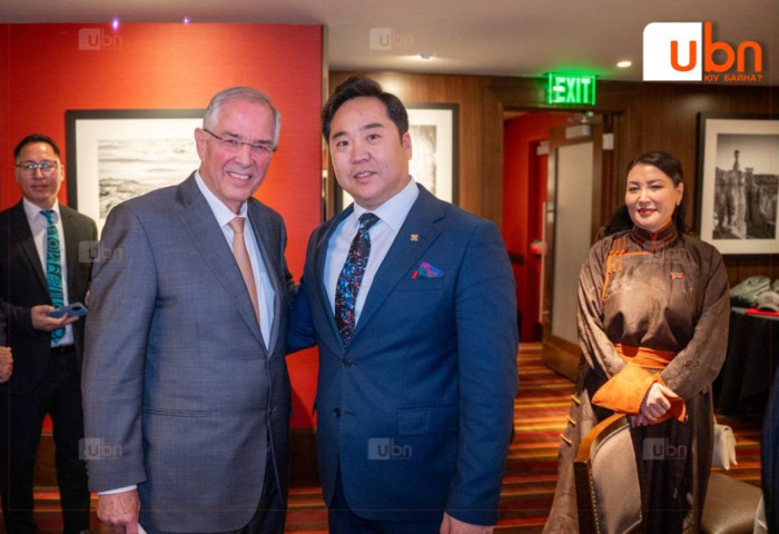 АНУ-ын их дээд, сургуулиудад 200 оюутан сургах талаар санал солилцжээ